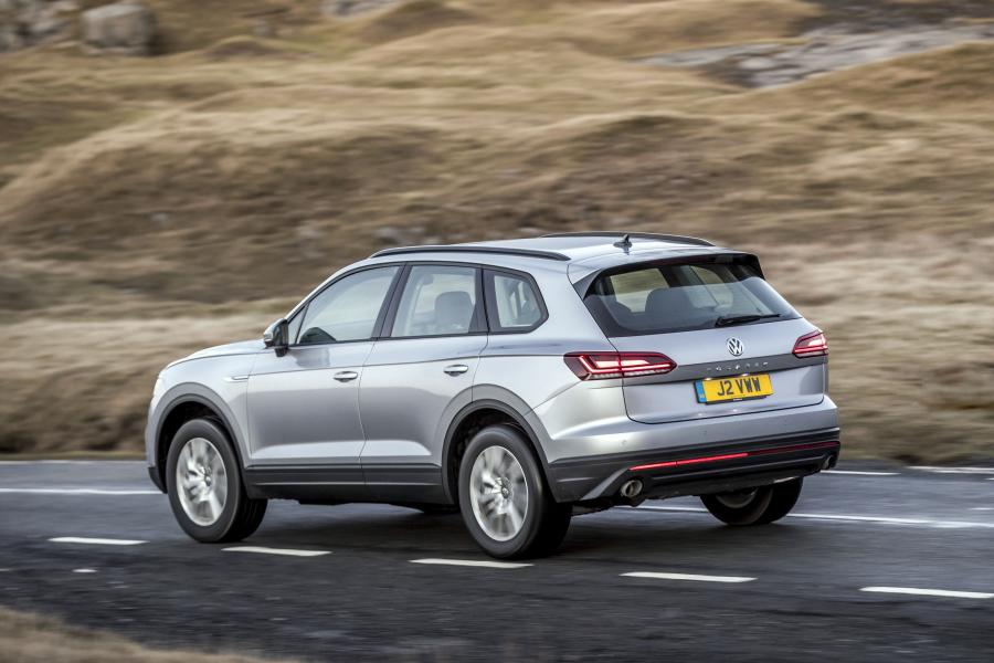  Volkswagen Touareg SE 2019 года  (UK) (фото 11 из 16)